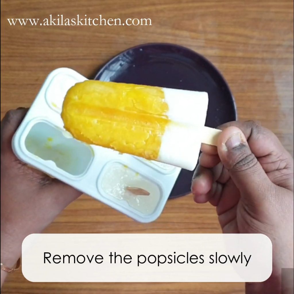 Mango yoghurt popsicle 